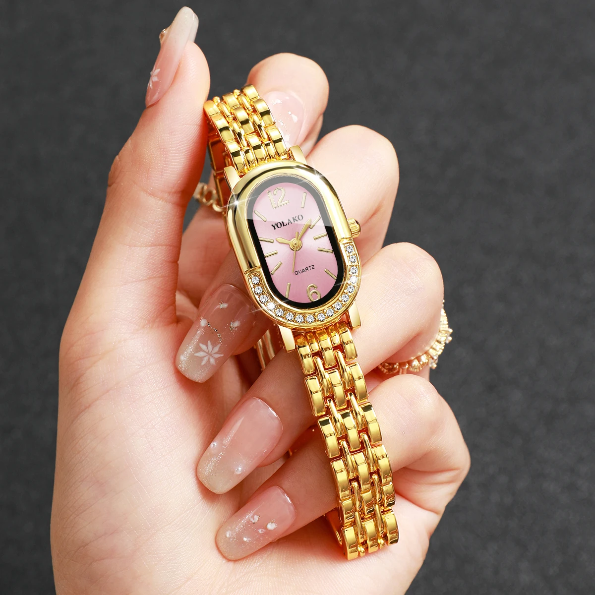 Luxury Watch Gift Box - Luxuriöse Strass-Damen-Quarzuhr, modische goldene Armbanduhr, Damenuhr,